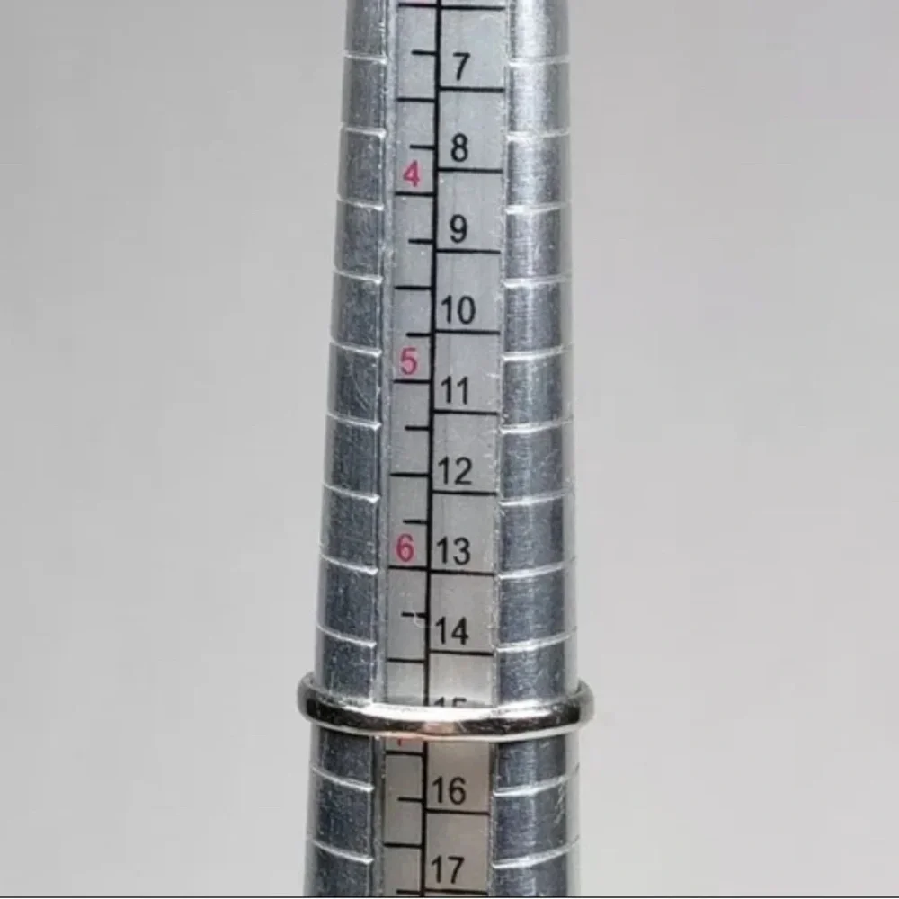 Real solid platinum ring - Picture 4 of 5